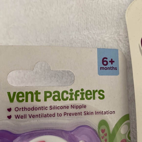 parents choice Other New Parents Choice Pacifier And Pacifier Clip Set Poshmark